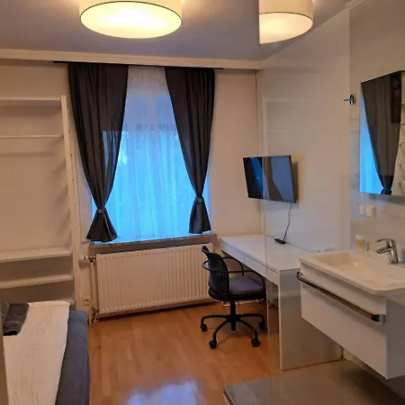 Flataid Graschi - Gutes Und Günsiges Einzelzimmer - Steinbergstraße Graz