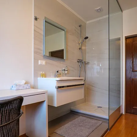 Flataid Gaestehaus Graschi - Gutes Und Guensiges Einzelzimmer - Steinbergstrasse Apartamento